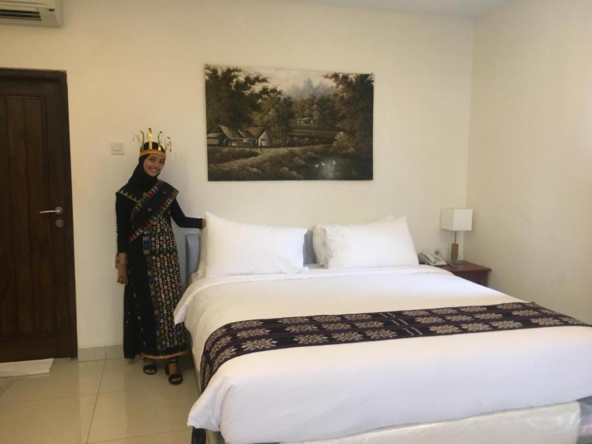 Kalton Hotel ラブハン・バジョ エクステリア 写真