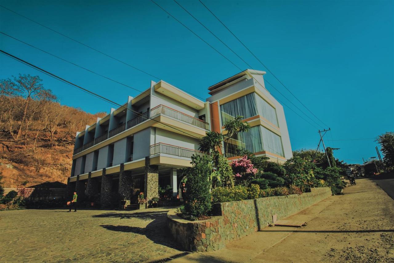 Kalton Hotel ラブハン・バジョ エクステリア 写真